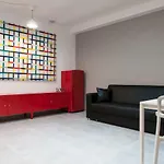 Iron By Moderno 3* Bari