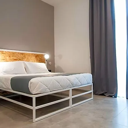 Hotel Iron Bari