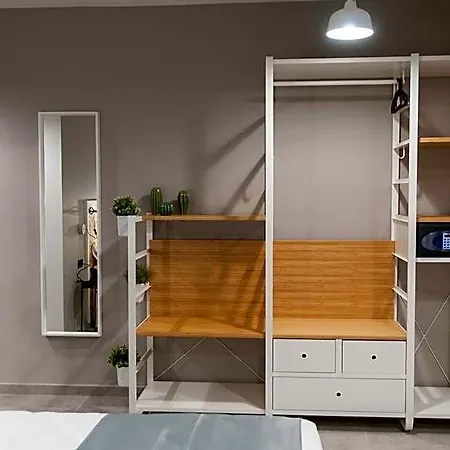 Hotel Iron 3*