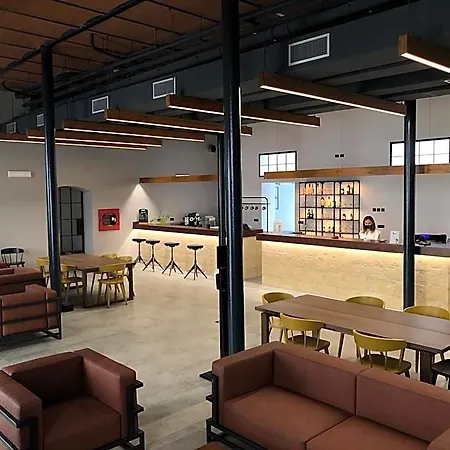 Iron Hotel Bari