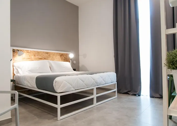 Iron Hotel By Residence Moderno